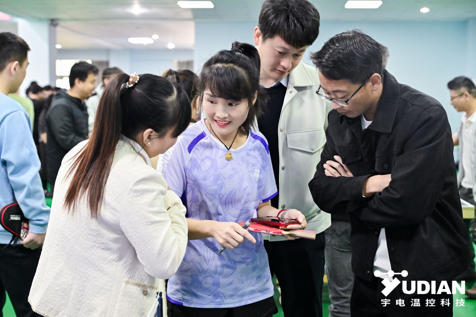 12290822.jpg 12290822.jpg